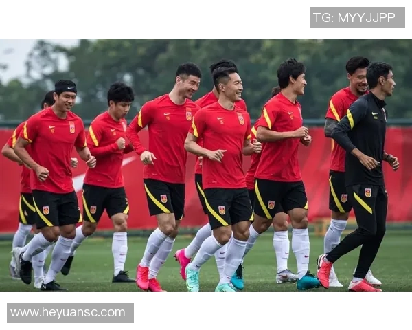 足球明星进攻绝招揭秘视频教你如何轻松突破防线与对手一决高下